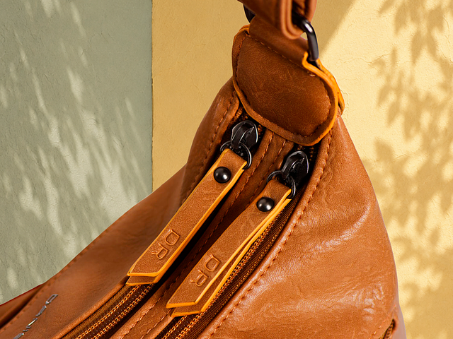 Shoulder Bag (Cognac)