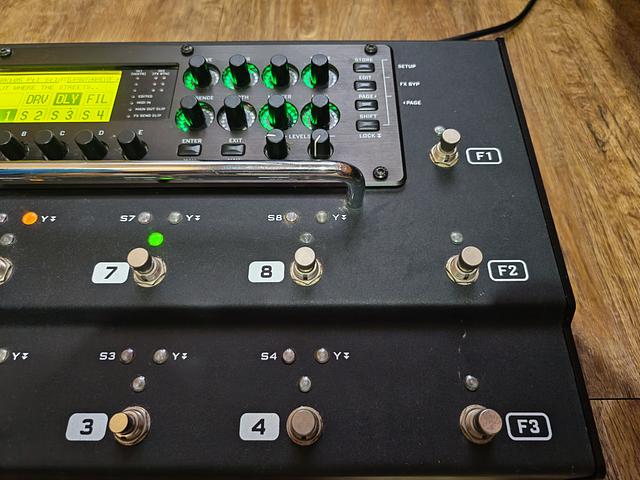 Fractal Audio AX8 Modeller and Multi-Effects