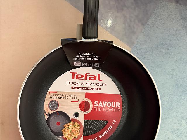 Tefal 28cm nonstick pan