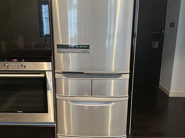 HItachi Fridge