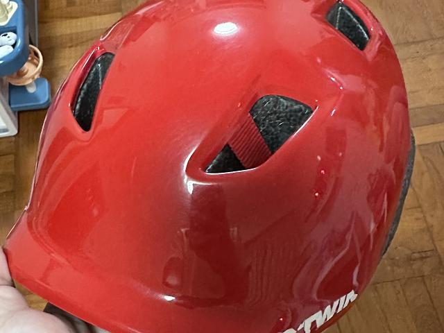Kids helmet for skating sports