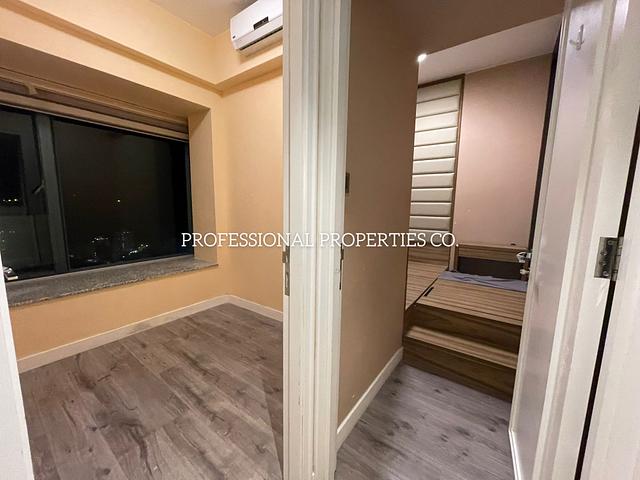 Private Roof | Mountain View | 12-year-old Blg