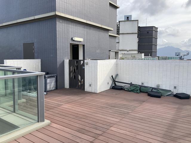 High-Floor 2BR Rooftop Sky-Home @ LOHAS Park