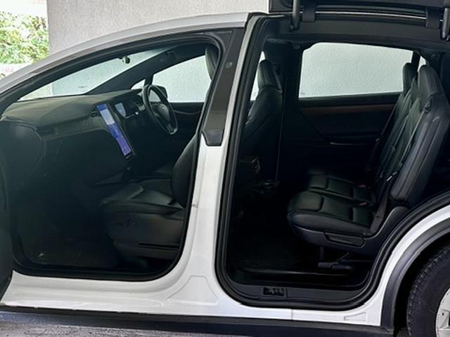 December 2020 TESLA X, New Battery, Low Mileage