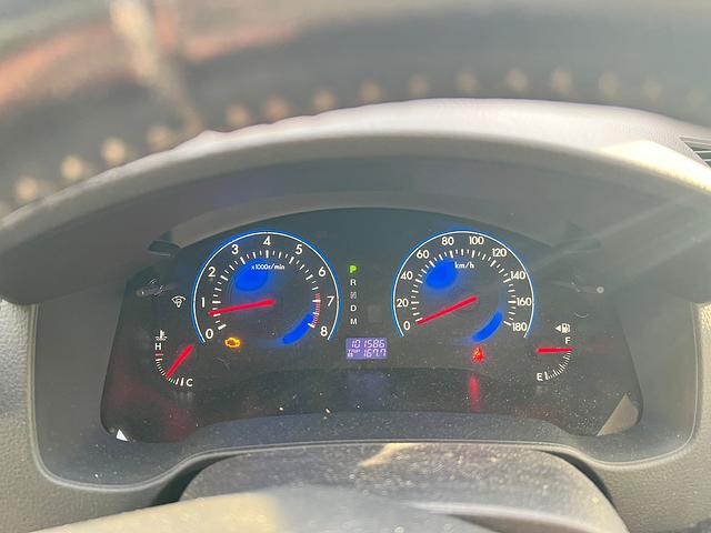 Mazda 8 - 2015 model - great condition