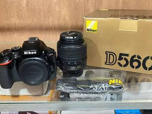 Nikcon D550