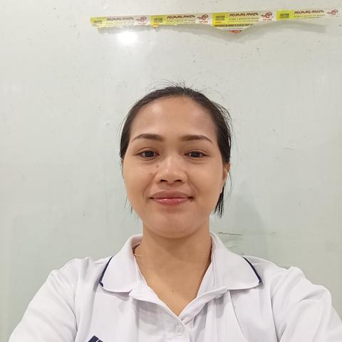 Roxanne V. 