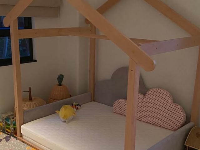 Kids bed for sale $2,000