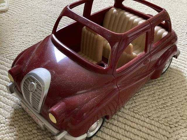 Sylvanian Families Treehouse, Car and Campervan