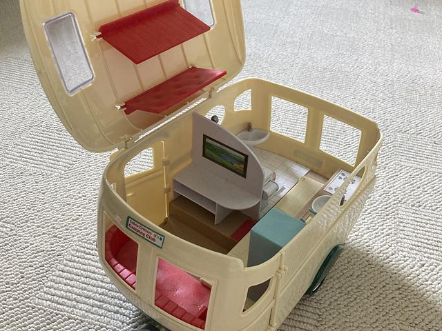 Sylvanian Families Treehouse, Car and Campervan
