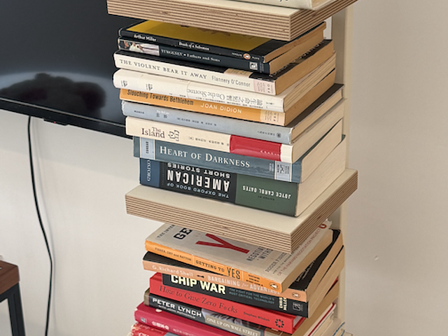 6 layer sleek white bookshelf 