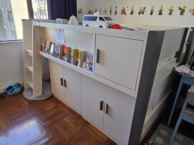 Kids storage bunk bed - nearly new