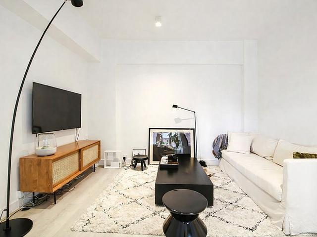 Italian MINOTTI Designer Black Coffee Table