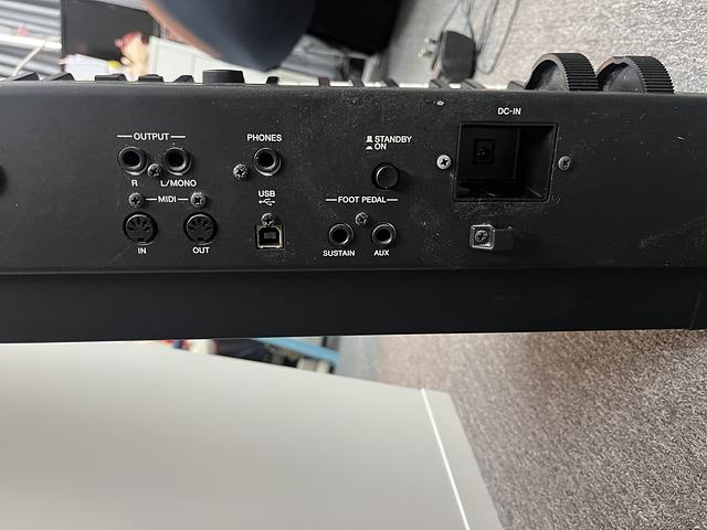 Yamaha CP33 Stage Piano Music Instrument
