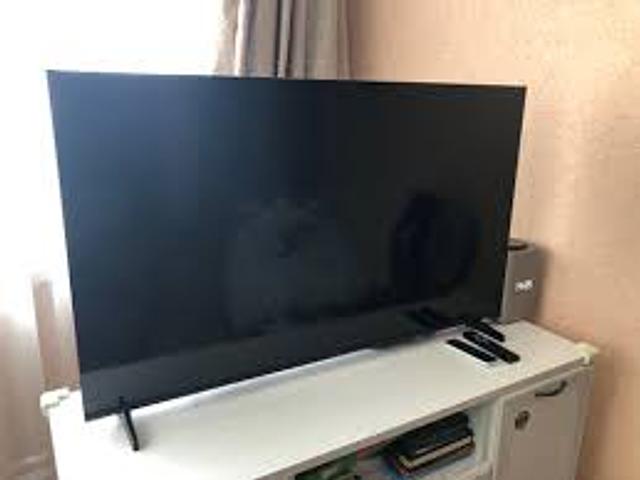49 inches smart TV Wifi connect  HDMI Bluetooth 