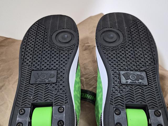 Resell POP Wheeledshoes _ Minecraft theme